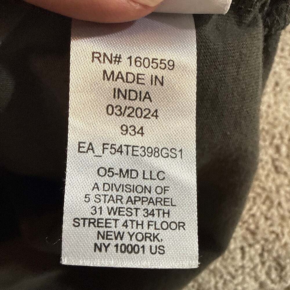 Nebraska Cornhuskers Womens Medium WEAR Erin Andrews Graphic T Shirt NCAA EUC - Picture 8 of 8